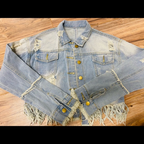 Cropped fringe jean jacket ripped light blue size small adult - Picture 7 of 9